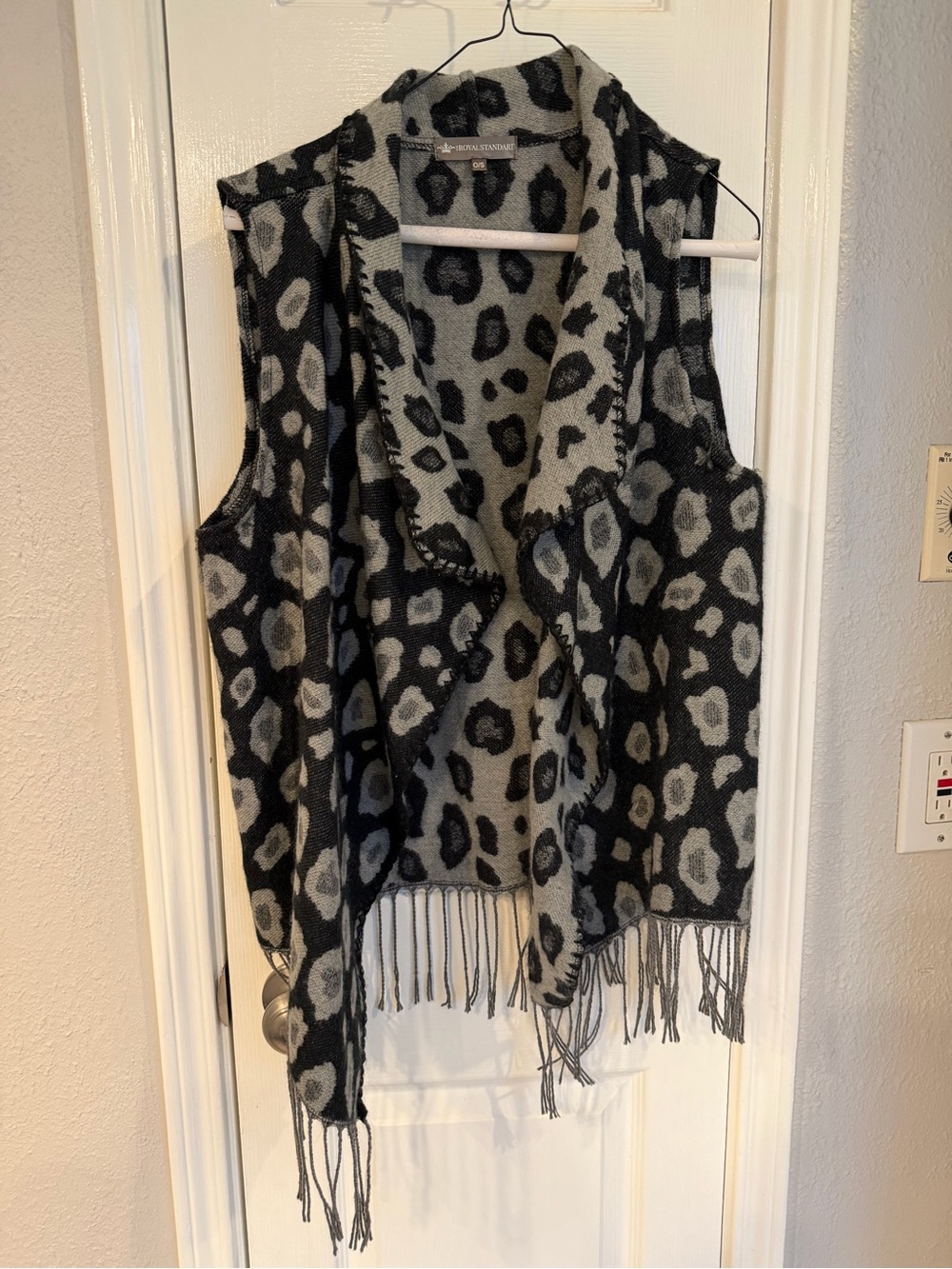 Leopard Print Fringe Open Vest - Black & Gray